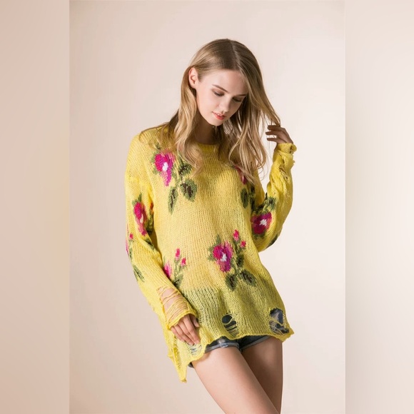 Wildfox white lable distressed flora sweater - Picture 8 of 8